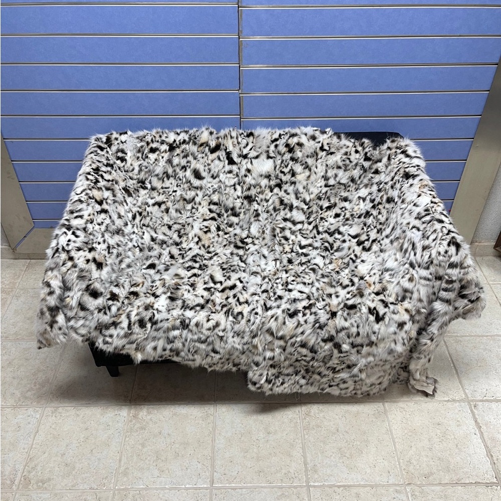 Lynx Faux Fur Throw Blanket